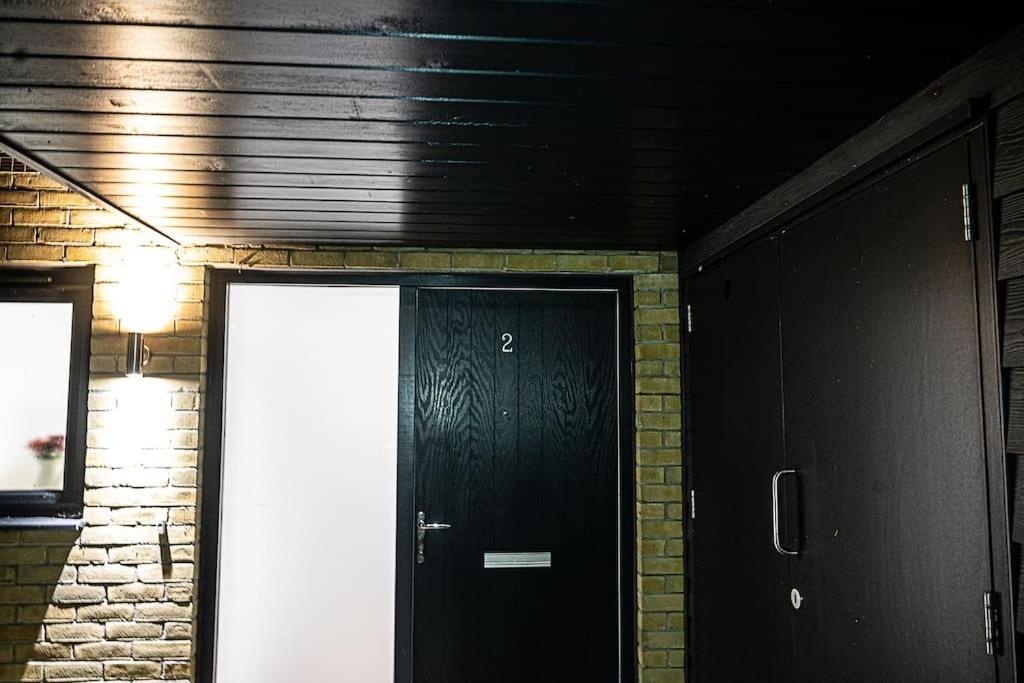 Exquisite Cozy House, Close To Train Station And Amenities Harold Wood Eksteriør billede